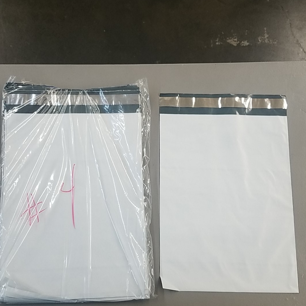 POLY MAILERS  10'' X  13''     100 pk